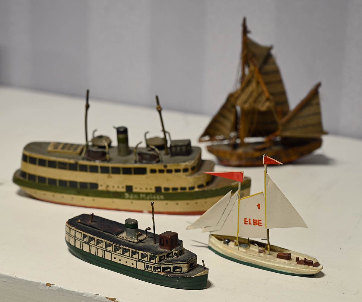 Modellschiffe von Borchert